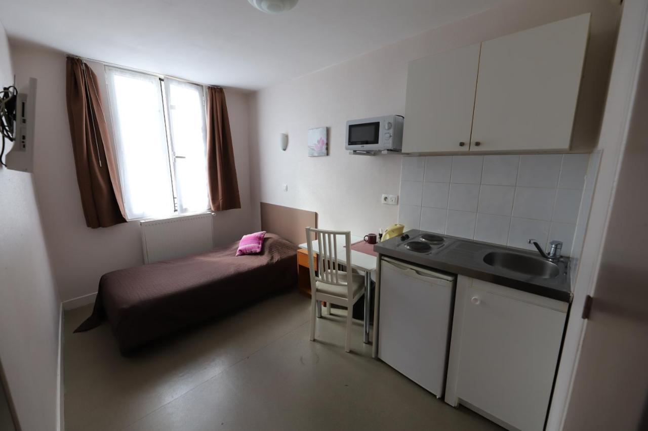 Hotel Du Roussillon Paryż Zewnętrze zdjęcie