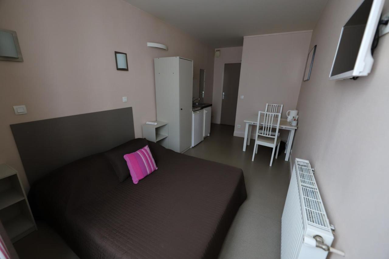 Hotel Du Roussillon Paryż Zewnętrze zdjęcie