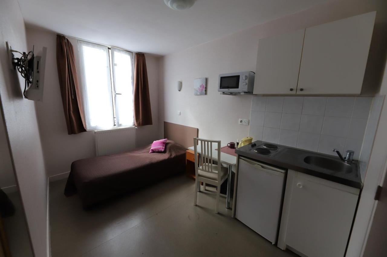 Hotel Du Roussillon Paryż Zewnętrze zdjęcie